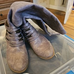 Tan Boots sz 9.5